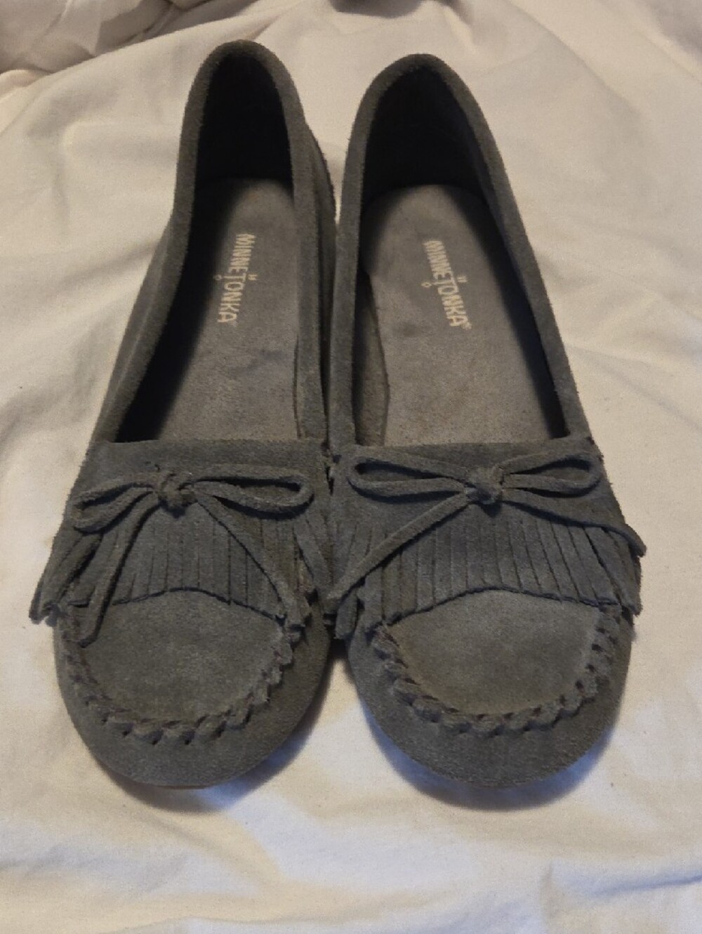 Minnetonka Women’s Gray Suede Kiltie Moccasins - Picture 9 of 9